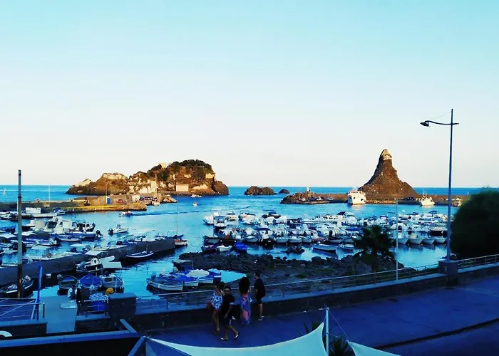 Bed & Breakfast Hello Aci Trezza