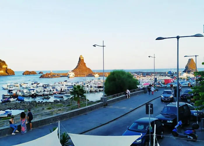 Hello Bed & Breakfast Aci Trezza